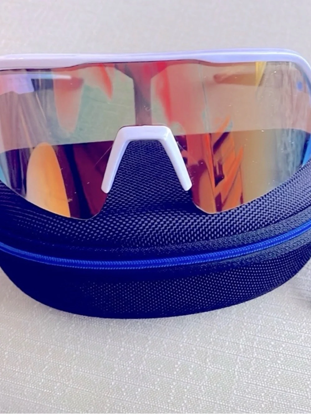 Rawlings RY134 Youth Boys Girls Sports White Shield Sunglasses & Zip Case